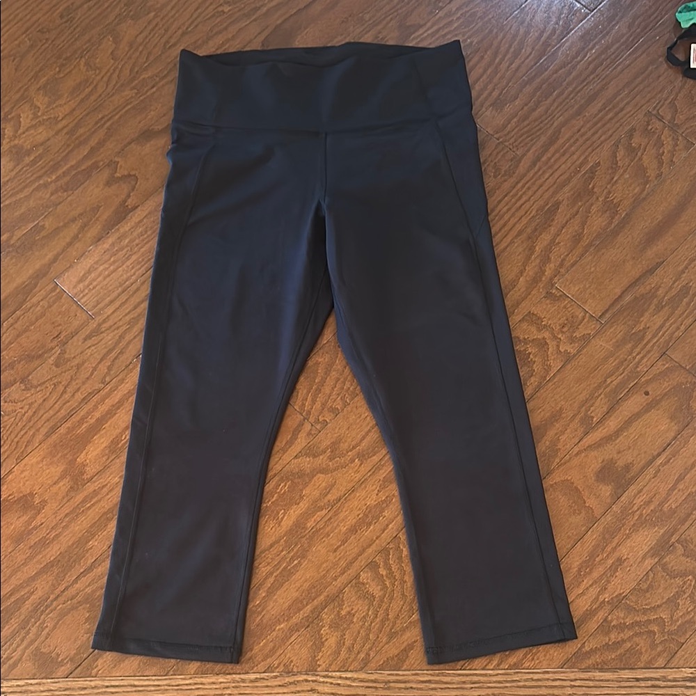 Under Armour Black Athletic Leggings with Matte Finish